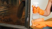 Cuptorul tău ca nou! Două soluții simple și naturale pentru a scăpa de murdărie și grăsime