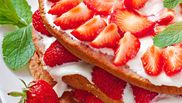tort cu capsune