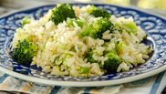 Rețete de orez. Aromatizează acest preparat și oferă-i un gust spectaculos!