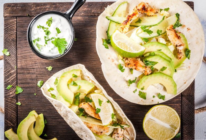 Tacos cu pui și sos alb retete de gustare