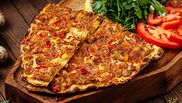 Rețeta Alinei Laufer de lahmacun