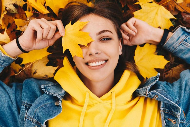 Must-have de toamnă – care sunt cele mai la modă modele de bluze pentru damă Must-have de toamnă – care sunt cele mai la modă modele de bluze pentru damă