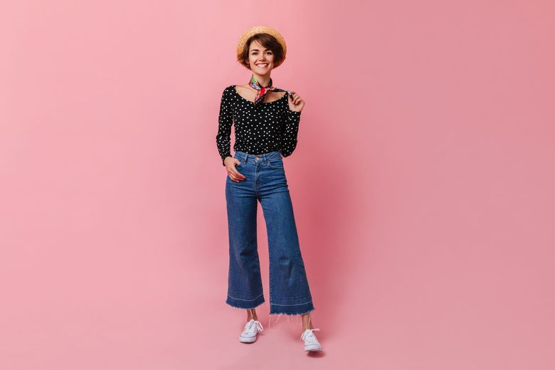 Cum să alegi încălțămintea potrivită în funcție de tipul de jeans Cum să alegi încălțămintea potrivită în funcție de tipul de jeans