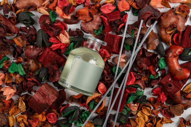 Top 7 cele mai bune arome de parfum pentru toamnă, potrivit experților în parfumuri cele mai bune arome de parfum pentru toamna