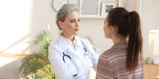 Horoscop 24 ianuarie 2025. O zodie își ascultă corpul și face o vizită la medic