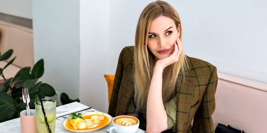 Cum să combini eficient alimentele pentru energie întreaga zi