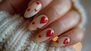 6 modele de unghii de Valentine's Day