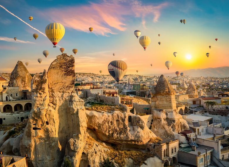 5 motive pentru care zborul cu balonul în Cappadocia este o experiență memorabilă 5 motive pentru care zborul cu balonul în Cappadocia este o experiență memorabilă