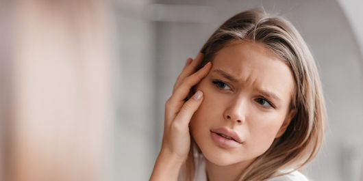 Top 4 cauze ale pielii obosite și cum să o remediezi