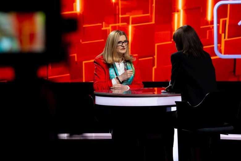 Elisabeta Lipă, invitată duminică, la ”40 de întrebări cu Denise Rifai”, emisiune difuzată de la ora 23:00, la Kanal D Elisabeta Lipă, invitată duminică, la ”40 de întrebări cu Denise Rifai”, emisiune difuzată de la ora 23:00, la Kanal D