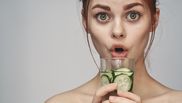 8 arome naturale pe care să le adaugi în apă și beneficiile acestora