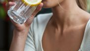 8 arome naturale pe care să le adaugi în apă și beneficiile acestora