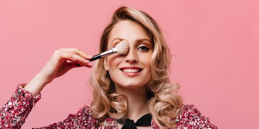 Diferite forme ale feței au nevoie de diferite tipuri de machiaj! Află cum îți poți pune trăsăturile în evidență mai bine