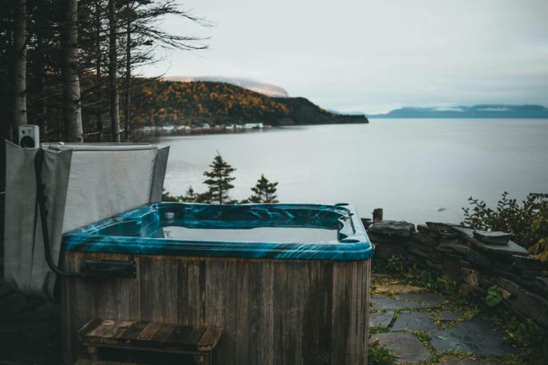 Avantajele unui jacuzzi de exterior cu sistem de încălzire integrat Avantajele unui jacuzzi de exterior cu sistem de încălzire integrat