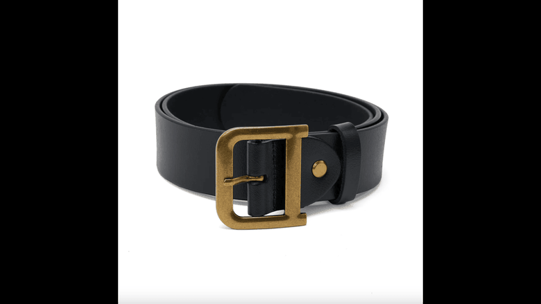 5 motive pentru care ai nevoie de o curea din piele în garderoba ta