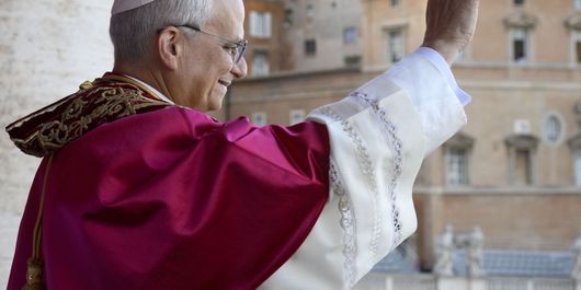 Cine este Robert Francis Prevost, numit Papa Leon al XIV-lea. „Este foarte calm, dar extrem de inteligent și extrem de plin de compasiune.”