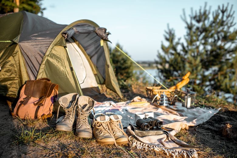 Tot ce ai nevoie pentru un weekend perfect la cort: Lista completă de camping Tot ce ai nevoie pentru un weekend perfect la cort: Lista completă de camping