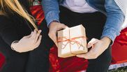 Cadou pentru Sfintii Constantin si Elena