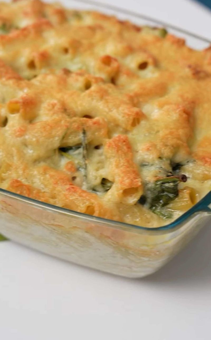 Paste gratinate la cuptor