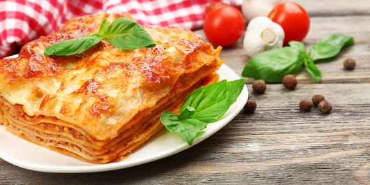 Lasagna. Un deliciu italian, cremos și perfect rumenit!