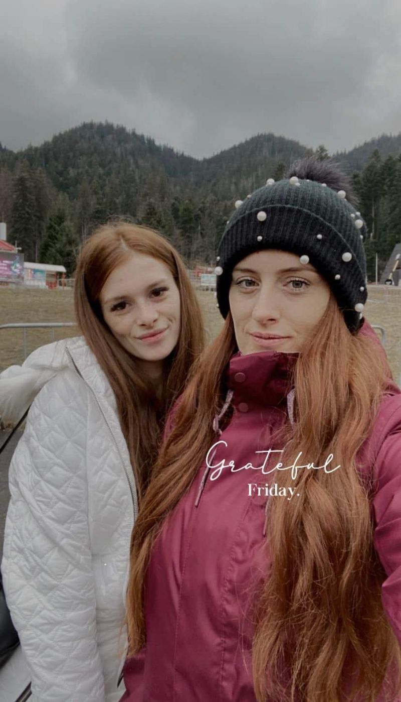 Teodora Marcu și sora ei