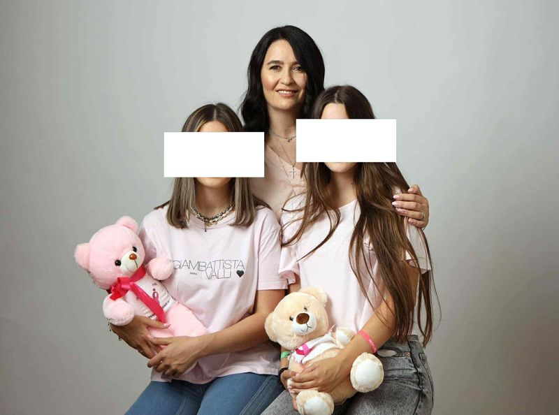 Amalia Năstase și fiicele sale