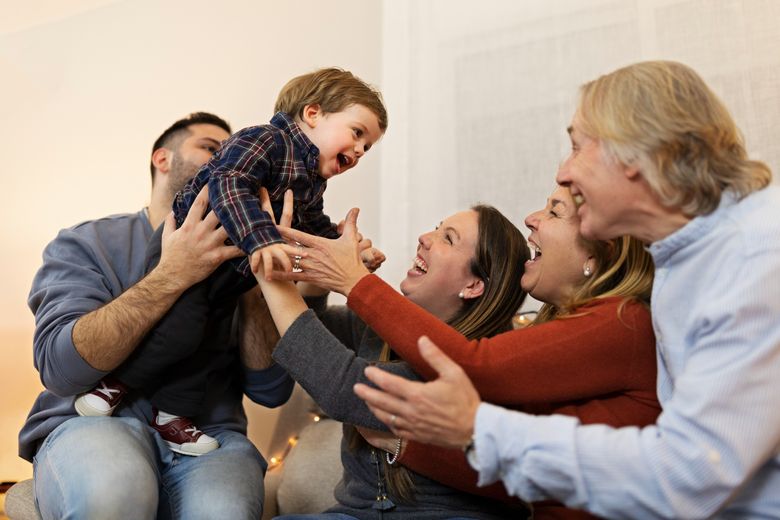 Cum le faci nașilor o impresie bună și menții relația apropiată cu aceștia? Cum le faci nașilor o impresie bună și menții relația apropiată cu aceștia? 