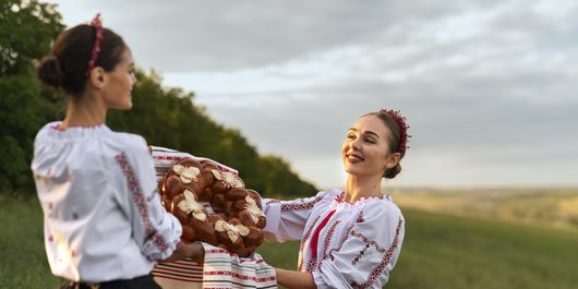 Ce trebuie să pună gospodinele pe masa de Nașterea Sfantului Ioan Botezătorul 2025. Nu uita să dai și de pomană!