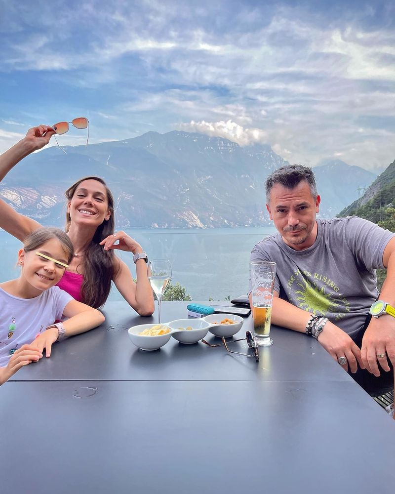 Irina Fodor si Razvan, &icirc;mpreună cu fetița