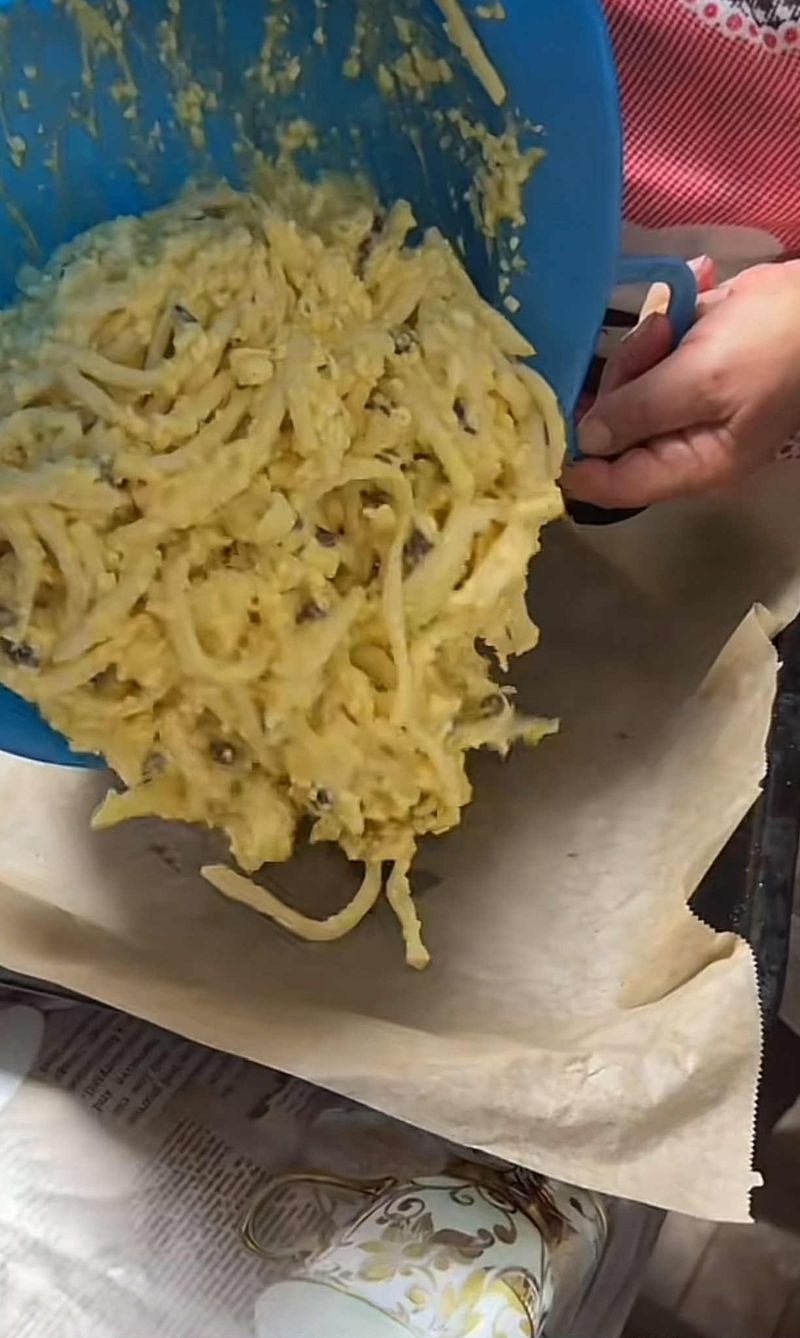 Bunica Lucreția-Macaroane cu br&acirc;nză