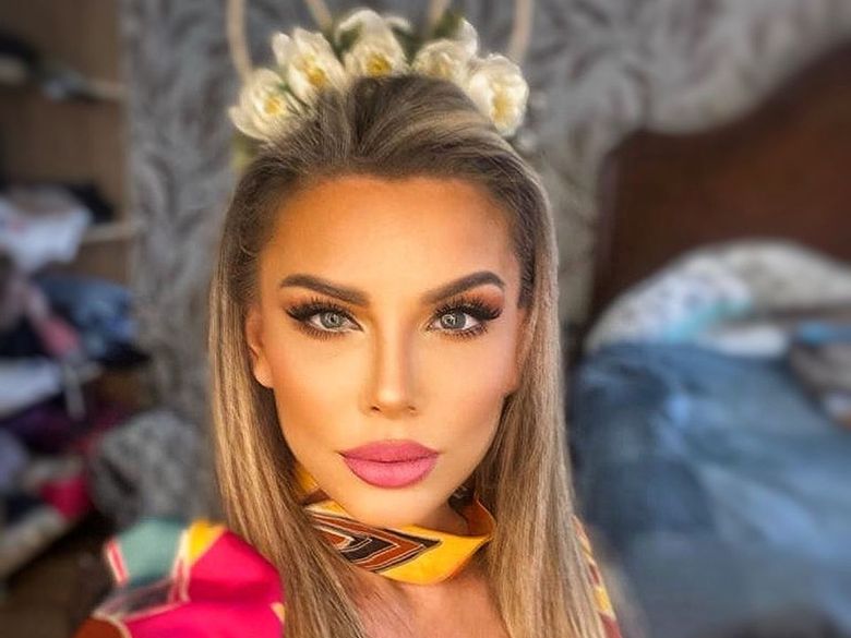 Alina Laufer s-a născut pe 30 aprilie Alina Laufer