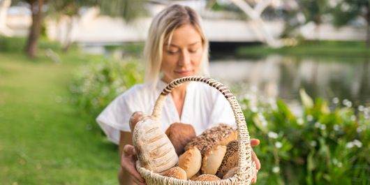 Sfântul Ilie 2025. Ce trebuie să împartă femeile la biserică, pentru sufletul celor adormiți