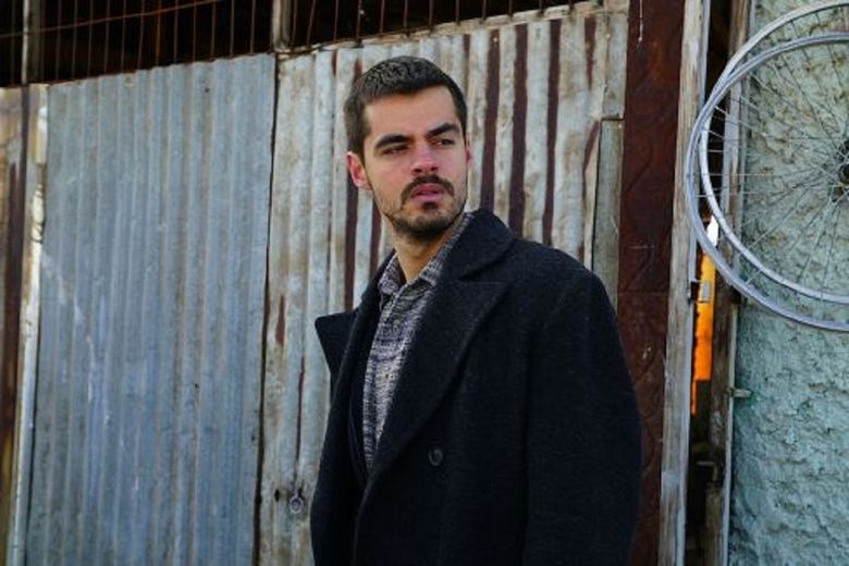 Victima unui grav accident rutier, Berk Atan, îndrăgitul actor din “Poveste din Anatolia”, și-a revenit spectaculos! Victima unui grav accident rutier, Berk Atan, îndrăgitul actor din “Poveste din Anatolia”, și-a revenit spectaculos!