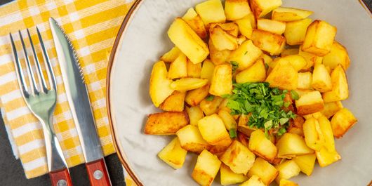 8 trucuri pentru a obține cartofi moi în interior și crocanți în exterior, chiar la tine acasă!