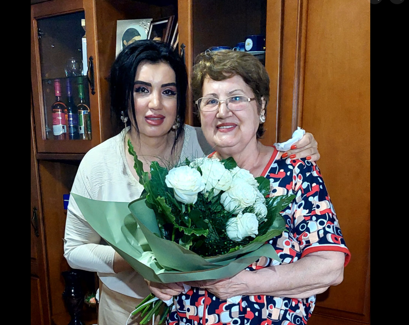 Adriana Bahmuțeanu și mama ei