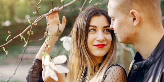 Cupidon lovește cu săgeata lui magică! Top 3 zodii sunt pregătite pentru dragoste în august 2025