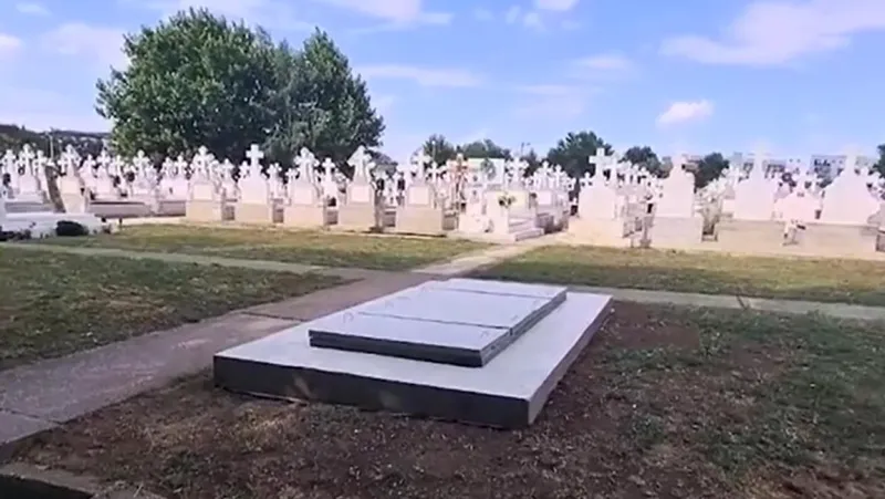 Cavoul lui Ion Iliescu