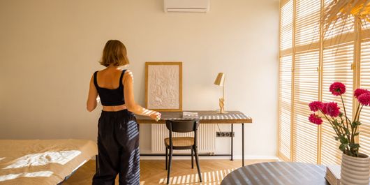 Cum scapi de mirosul de aer închis din casă! Trucul preferat al hotelurilor de lux