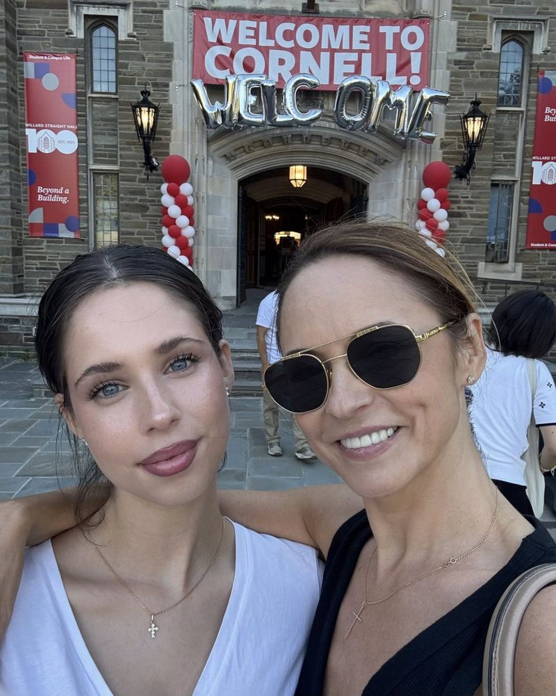 Andreea Marin și Violeta