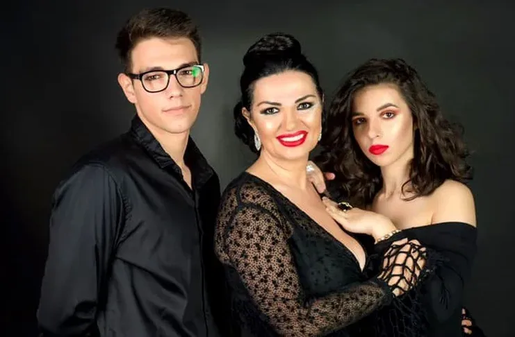 Ozana Barabancea și copiii ei