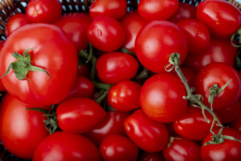 Cum se decojesc roșiile