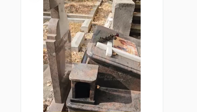 Morm&acirc;nt Laura Stoica