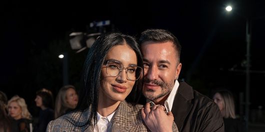 Adrian Perjovschi face show cu trendurile în hairstyling pentru 2026, în noul său salon Jovsky Studio Verdi, de ziua lui de naștere