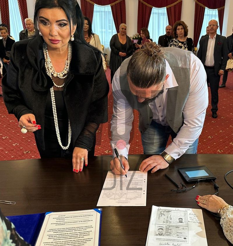 adriana bahmuteanu si george restivan