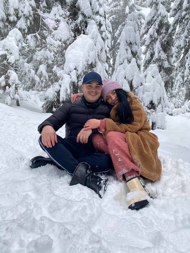 finii lui adrian minune