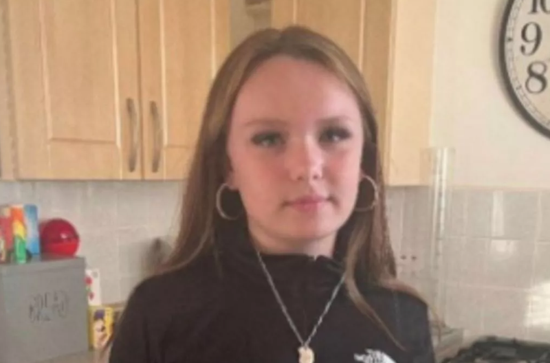 Fetiță ucisă de o creangă de copac