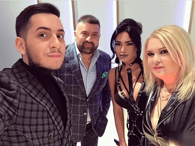 Viorica de la Clejani și familia