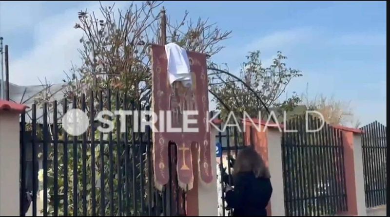 &Icirc;nmorm&acirc;ntare Mirela