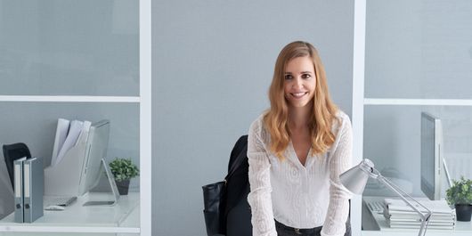 Horoscop 4 noiembrie 2025. O zodie face o schimbare importantă cu privire la locul de muncă