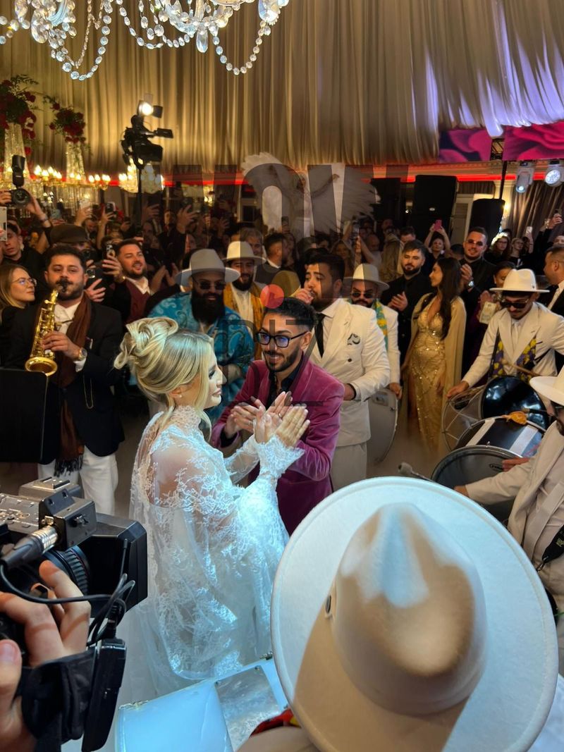 ce pret a avut rochia de mireasa